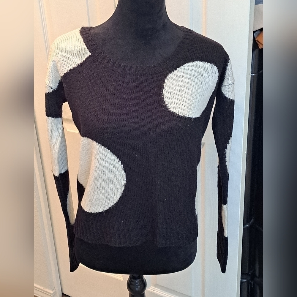 Kensie Large Poka Dot Sweater   Size S